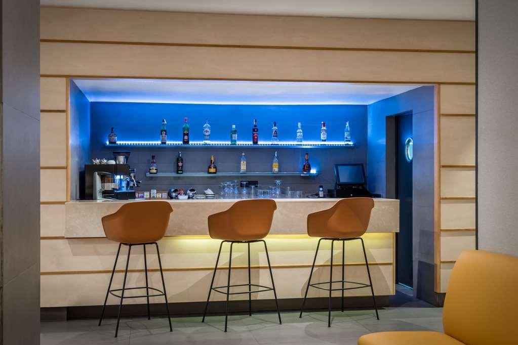 Petit Palace Trencadis Hotel 4*