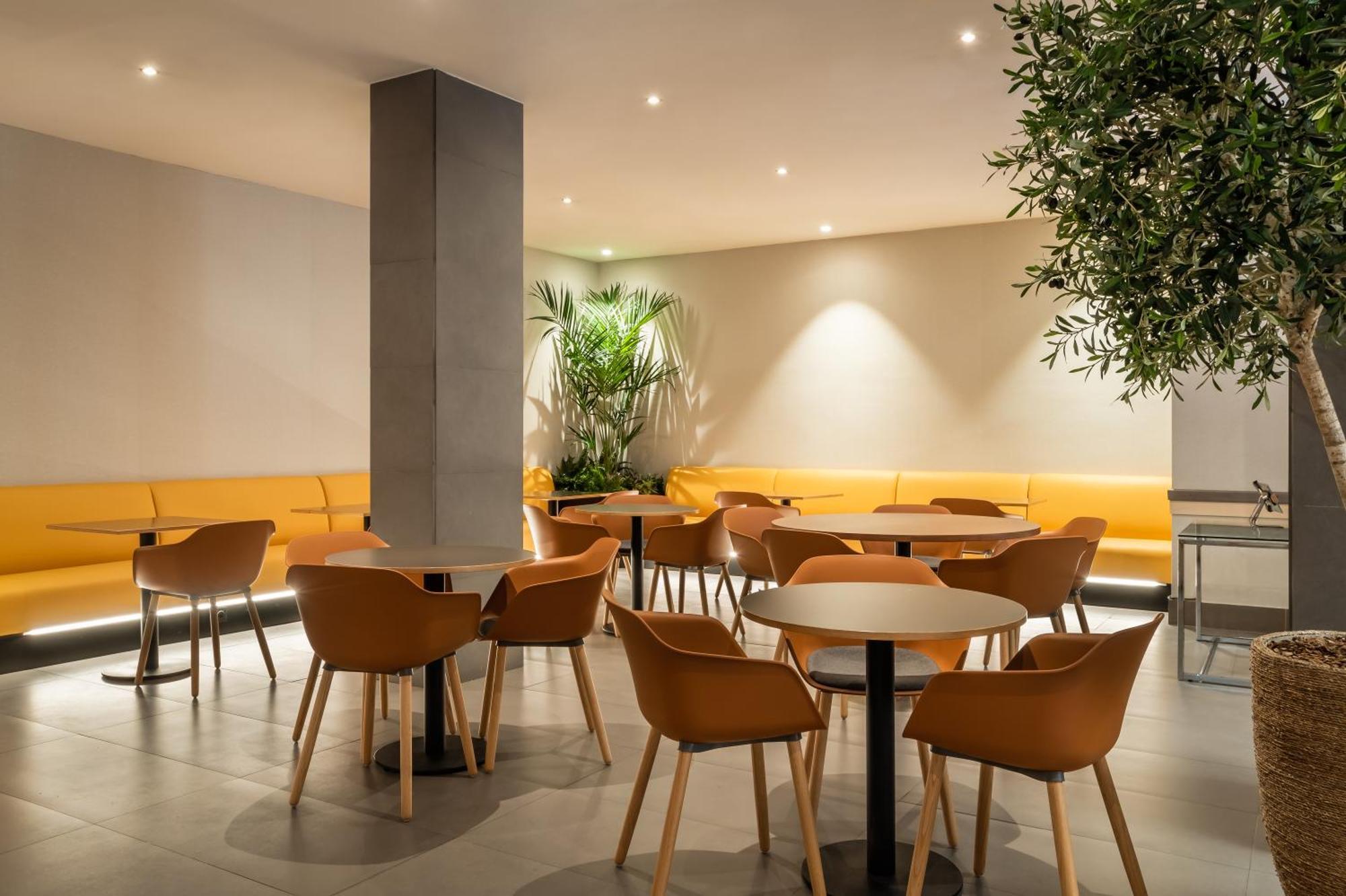 Hotel Petit Palace Trencadis 4*